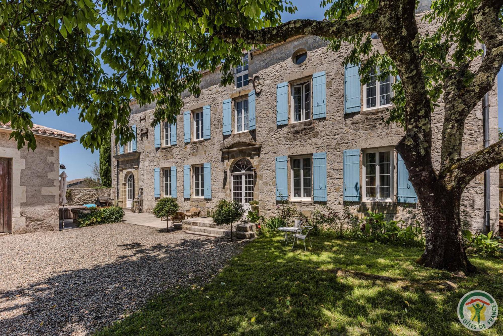 Un Petit Chateau Lauzun Exteriör bild